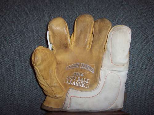 SB14 Softball Glove Front